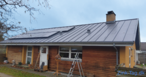 Falset st&aring;ltag fra Lindab Kliktag et moderne og langtidsholdbart nyt tag, inspireret af zinktage